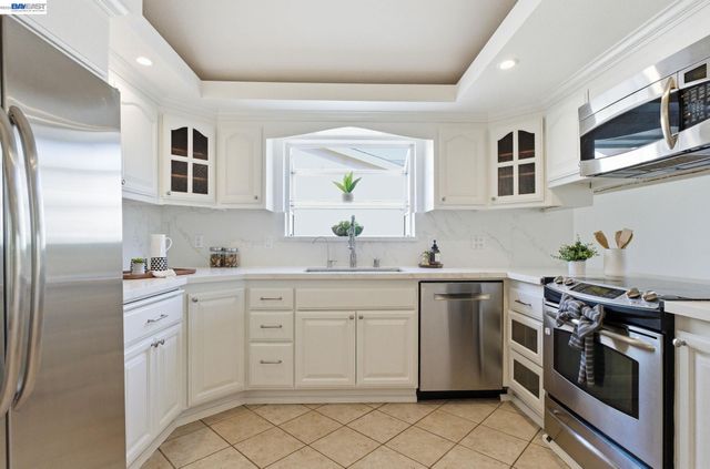 2446 Bing Pl, Union City, CA 94587