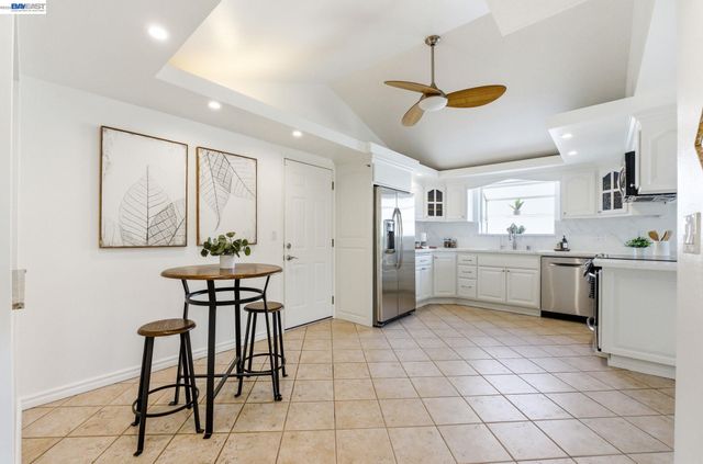 2446 Bing Pl, Union City, CA 94587