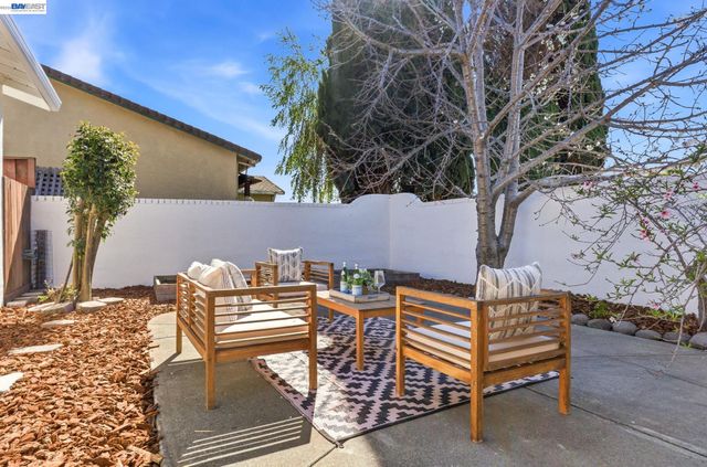 2446 Bing Pl, Union City, CA 94587