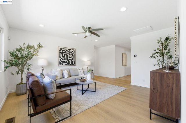 2446 Bing Pl, Union City, CA 94587