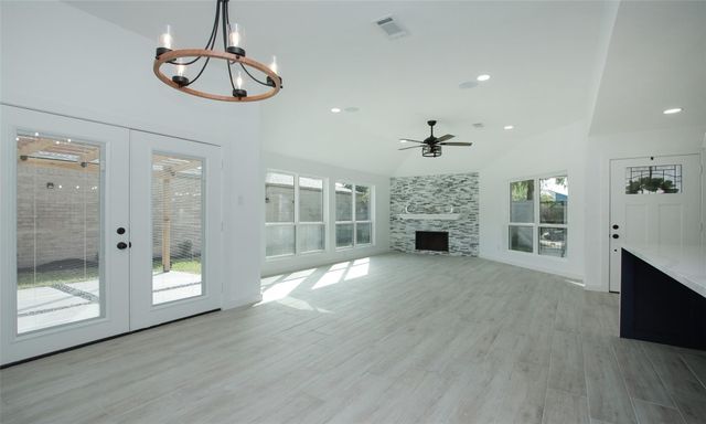 8518 Furlong Lane, Houston, TX 77071