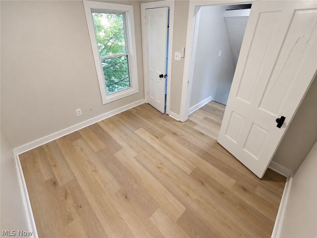 402 Hall Avenue, Barberton, OH 44203