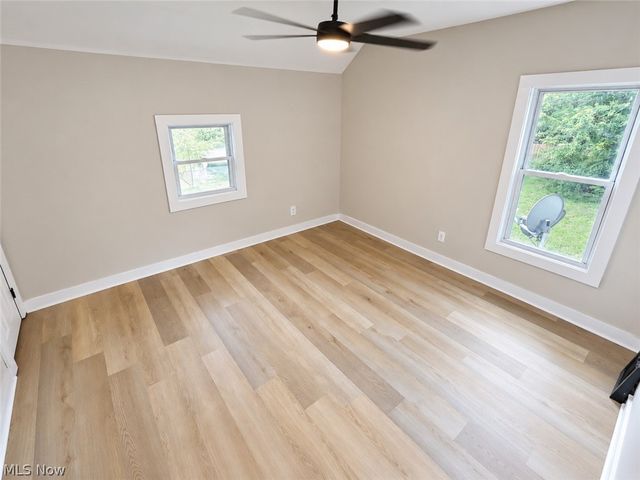 402 Hall Avenue, Barberton, OH 44203
