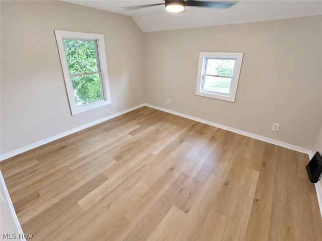 402 Hall Avenue, Barberton, OH 44203