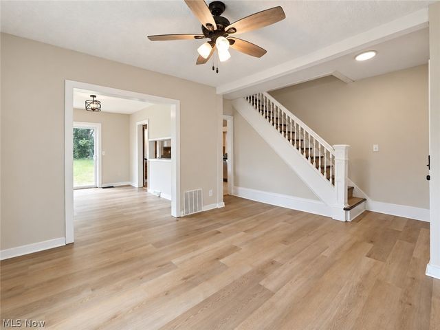 402 Hall Avenue, Barberton, OH 44203
