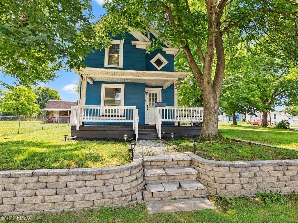 402 Hall Avenue, Barberton, OH 44203