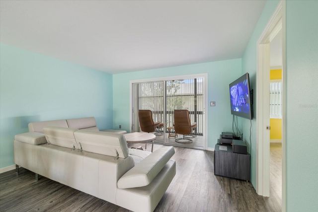 116 VISTA HERMOSA CIRCLE 204C, Sarasota, FL 34242