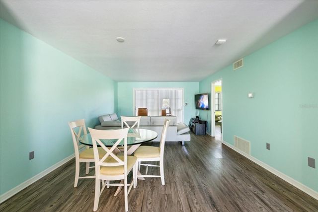 116 VISTA HERMOSA CIRCLE 204C, Sarasota, FL 34242