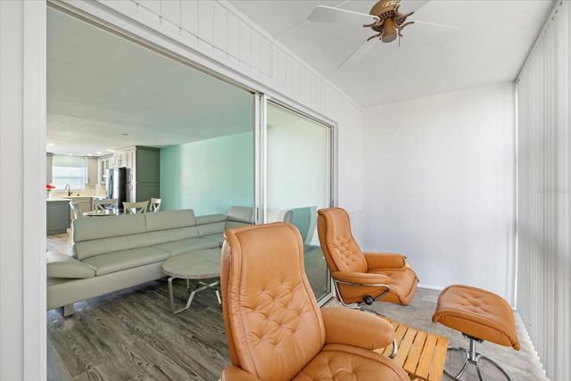 116 VISTA HERMOSA CIRCLE 204C, Sarasota, FL 34242