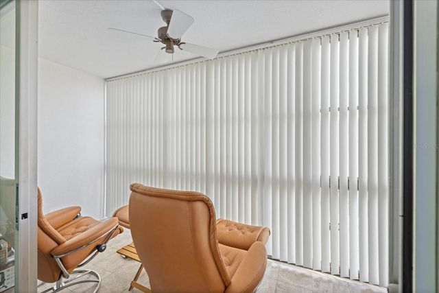 116 VISTA HERMOSA CIRCLE 204C, Sarasota, FL 34242