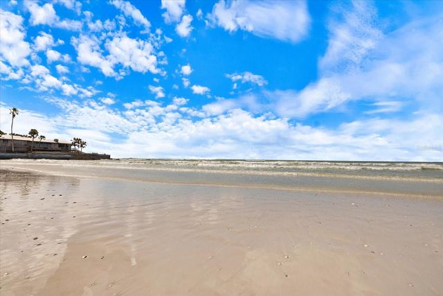 116 VISTA HERMOSA CIRCLE 204C, Sarasota, FL 34242