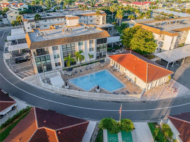 116 VISTA HERMOSA CIRCLE 204C, Sarasota, FL 34242