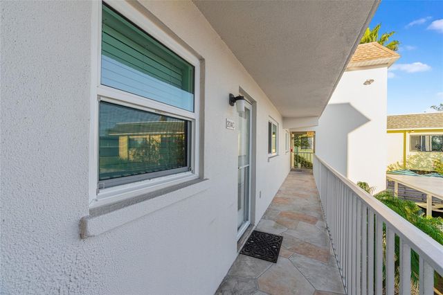 116 VISTA HERMOSA CIRCLE 204C, Sarasota, FL 34242