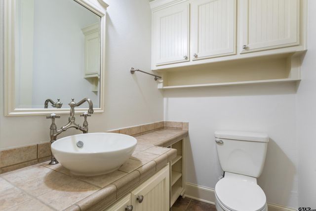 2318 Kingsmill Cir., Tyler, TX 75703