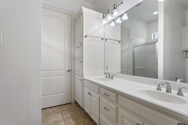 2318 Kingsmill Cir., Tyler, TX 75703