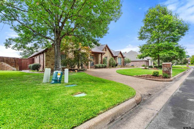 2318 Kingsmill Cir., Tyler, TX 75703