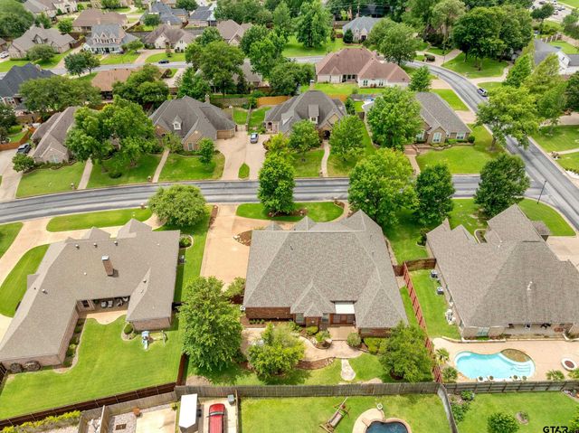 2318 Kingsmill Cir., Tyler, TX 75703