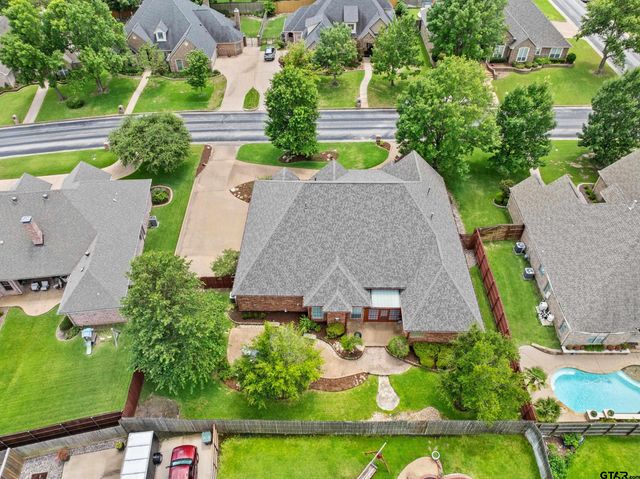 2318 Kingsmill Cir., Tyler, TX 75703