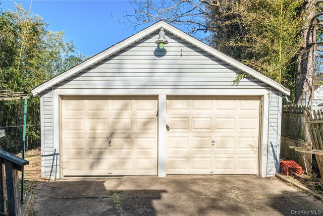 8131 164th Place, Jamaica, NY 11432