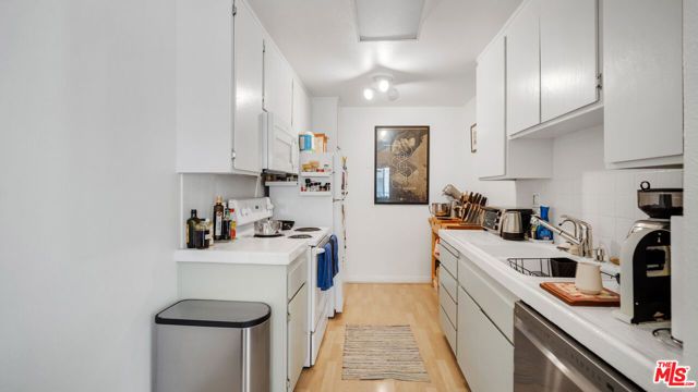 1115 S Elm Drive 415, Los Angeles, CA 90035