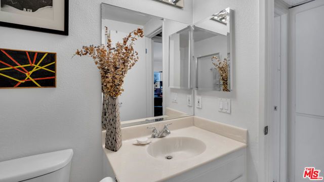 1115 S Elm Drive 415, Los Angeles, CA 90035
