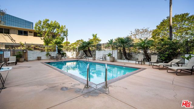 1115 S Elm Drive 415, Los Angeles, CA 90035