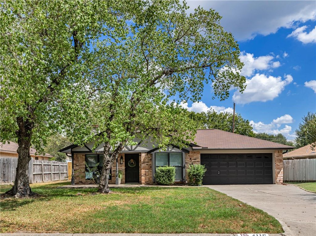 4116 Kenwood Drive, Bryan, TX 77802 — exterior