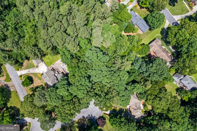 5018 Castlewood Drive SW, Lilburn, GA 30047