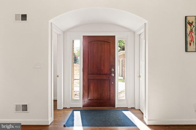 4015 N RANDOLPH ST, Arlington, VA 22207
