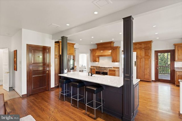 4015 N RANDOLPH ST, Arlington, VA 22207