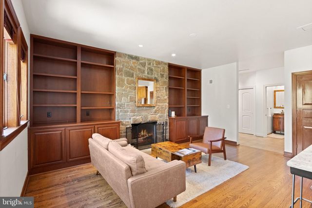 4015 N RANDOLPH ST, Arlington, VA 22207