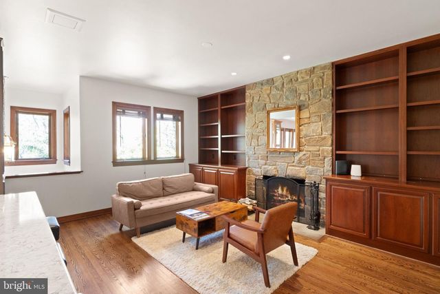 4015 N RANDOLPH ST, Arlington, VA 22207