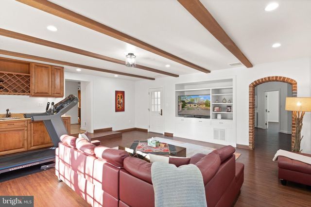 4015 N RANDOLPH ST, Arlington, VA 22207