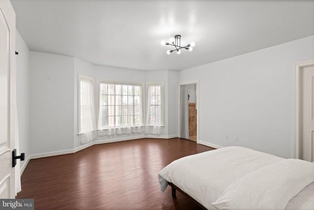 4015 N RANDOLPH ST, Arlington, VA 22207