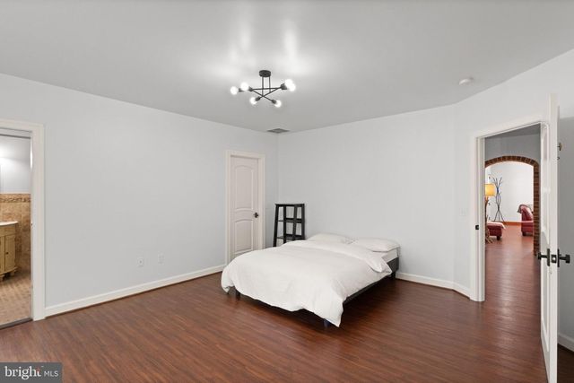 4015 N RANDOLPH ST, Arlington, VA 22207
