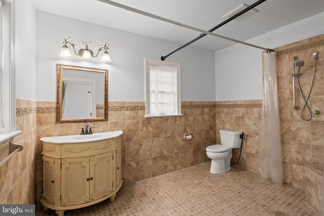 4015 N RANDOLPH ST, Arlington, VA 22207