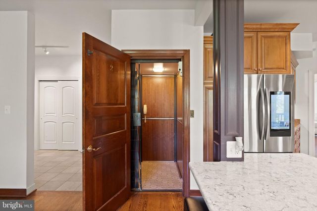 4015 N RANDOLPH ST, Arlington, VA 22207