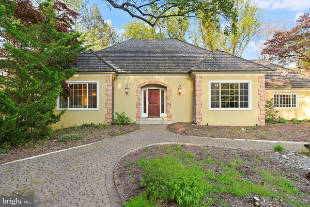 4015 N RANDOLPH ST, Arlington, VA 22207