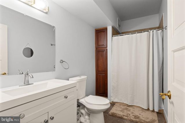 4015 N RANDOLPH ST, Arlington, VA 22207