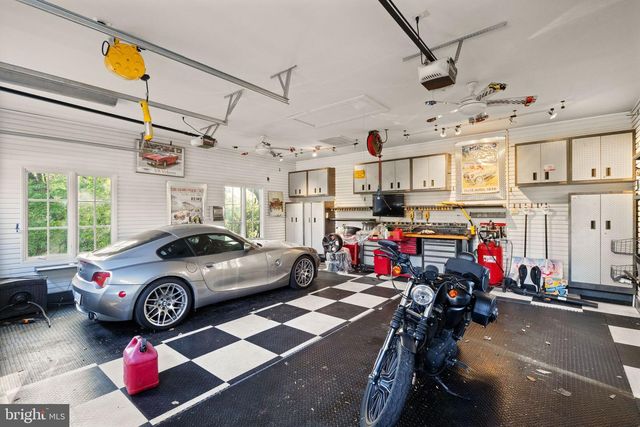 4015 N RANDOLPH ST, Arlington, VA 22207