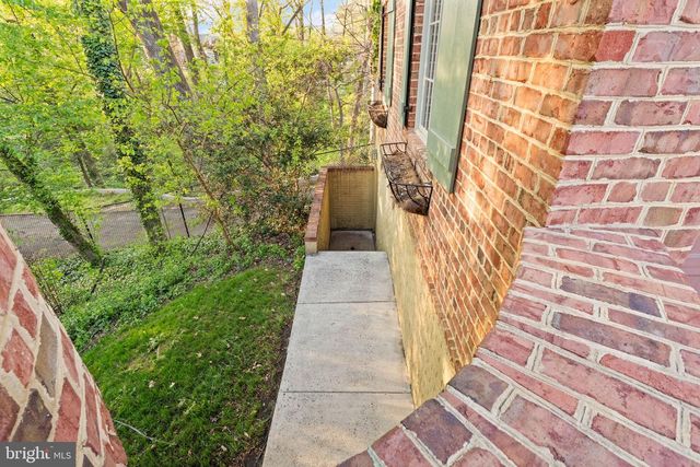 4015 N RANDOLPH ST, Arlington, VA 22207