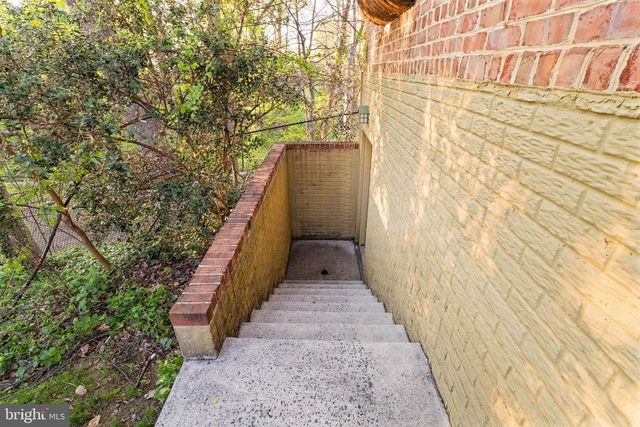 4015 N RANDOLPH ST, Arlington, VA 22207
