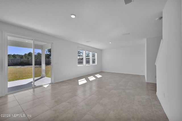 3620 AMERICANA Drive, Green Cove Springs, FL 32043