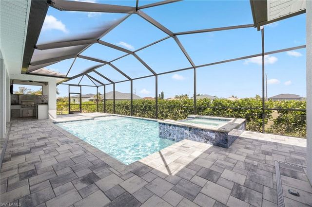 4105 NW 20th ST, Cape Coral, FL 33993