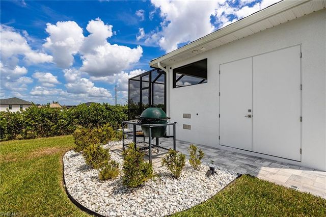 4105 NW 20th ST, Cape Coral, FL 33993