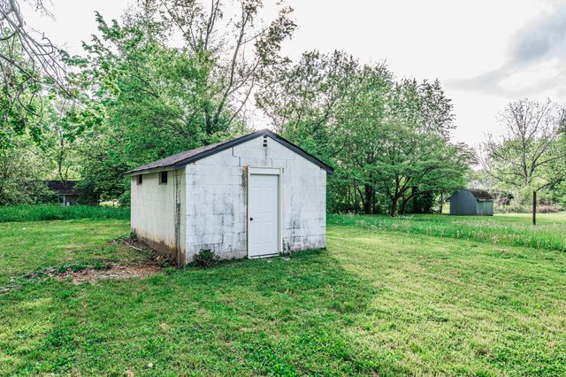 204 Wilson Ave, Auburn, KY 42206