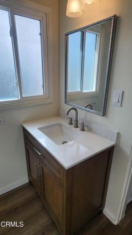 1081 Brockton Lane B, Ventura, CA 93001