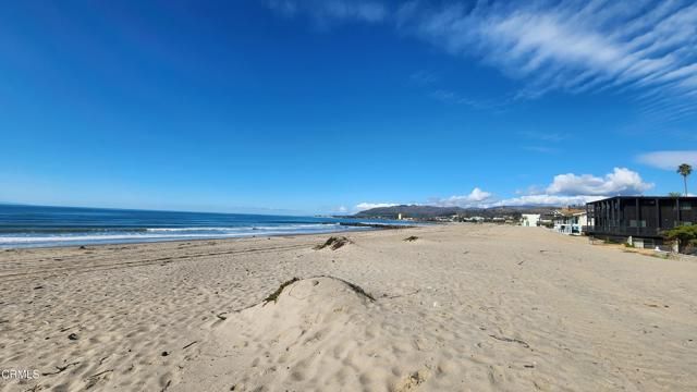 1081 Brockton Lane B, Ventura, CA 93001