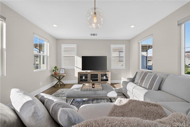 67 Crater, Irvine, CA 92618
