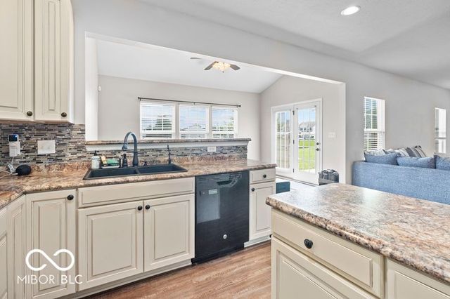 761 Reunion Lane, Greenwood, IN 46143